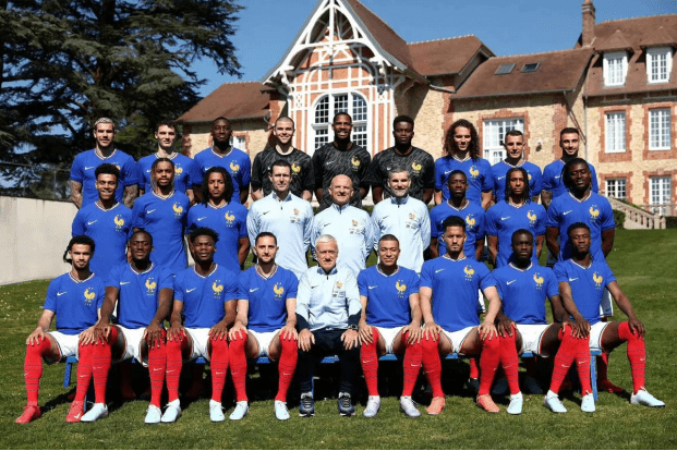 内马尔与阿,扎尔,同龄边锋缘,开云登录入口,开云平台,开云注册网址,开云app,开云官网,开云网站,开云网页版